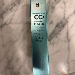 IT Cosmetics CC+ Cream - Aqua Blue Packaging